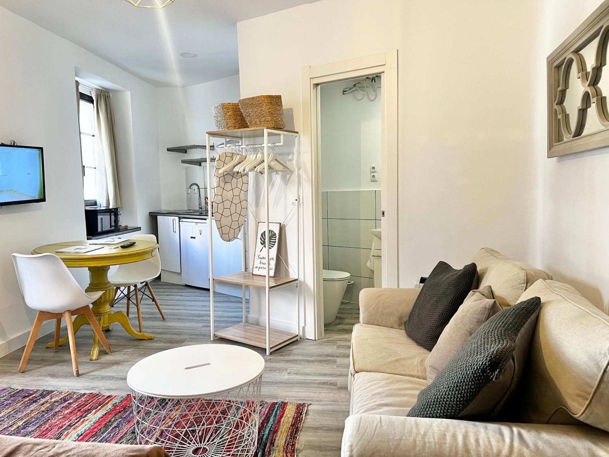 Estudio Puerta Cerrada Apartment Madrid Luaran gambar